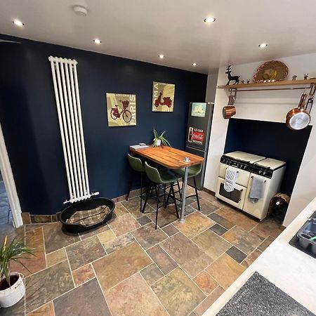 Wolf Hollow, Sleeps 4 Plus 2, Buxton Town Centre Zewnętrze zdjęcie